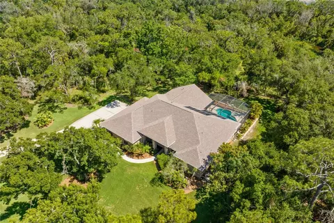 10006 Clubhouse Dr, Bradenton, FL 34202
