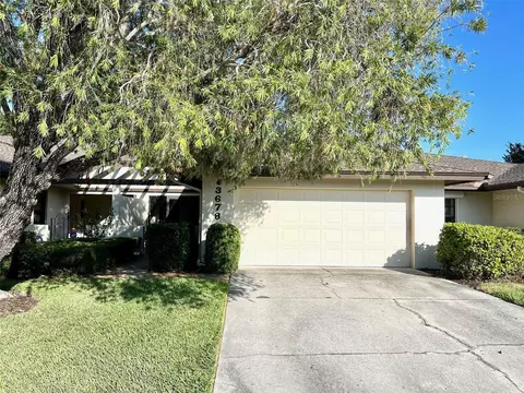 3678 Gleneagle Dr #8B, Sarasota, FL 34238