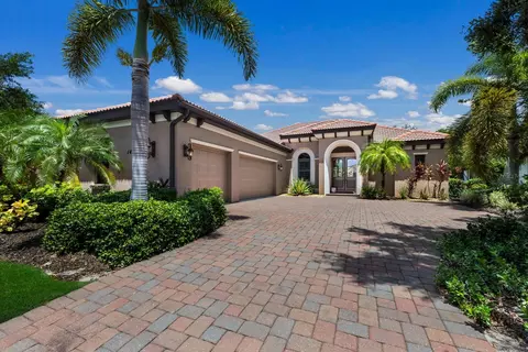 14639 Newtonmore Ln, Lakewood Ranch, FL 34202