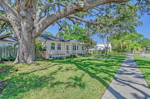 1910 Morris St, Sarasota, FL 34239