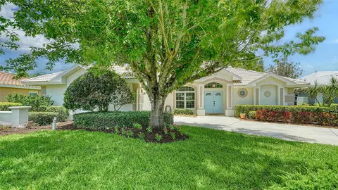 1140 Hoover St, Nokomis, FL 34275