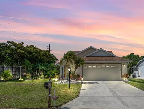 4414 70th Dr E, Sarasota, FL 34243