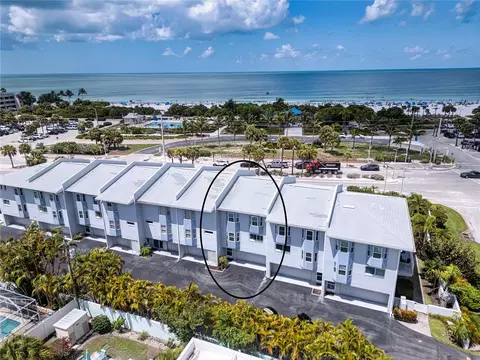 555 Benjamin Franklin Dr #3, Sarasota, FL 34236