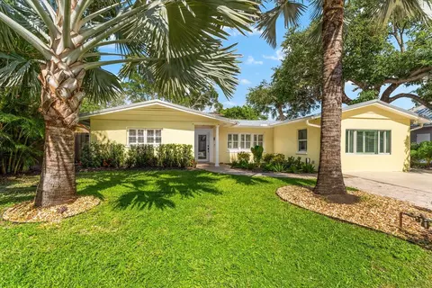 3521 Flores Ave, Sarasota, FL 34239