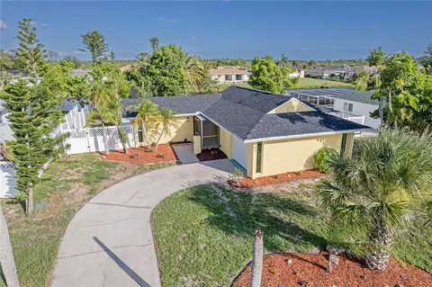 47 Caddy Rd, Rotonda West, FL 33947
