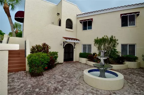 6101 34th St W #1E, Bradenton, FL 34210