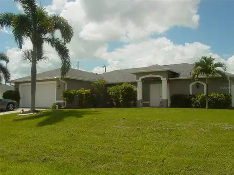 220 NE 24th Ter, Cape Coral, FL 33909