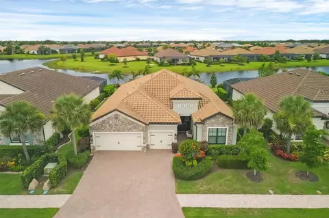 7031 Whittlebury Trl, Lakewood Ranch, FL 34202