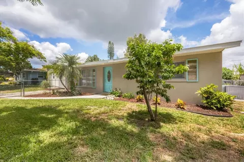 3611 36th St W, Bradenton, FL 34205