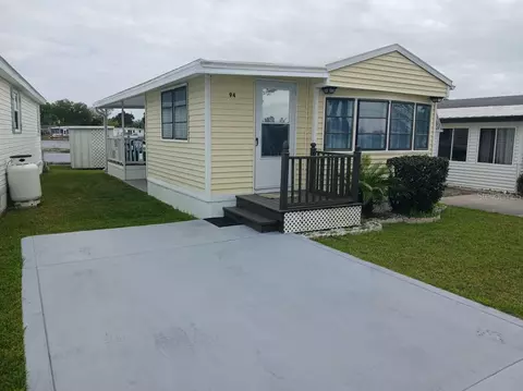 94 Eagle Pt S, Osteen, FL 32764