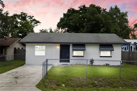 1145 36th St W, Bradenton, FL 34205