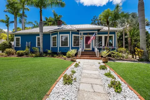 204 24th St W, Bradenton, FL 34205