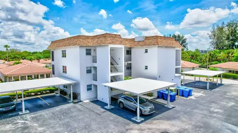 110 Vista Hermosa Cir #304, Sarasota, FL 34242