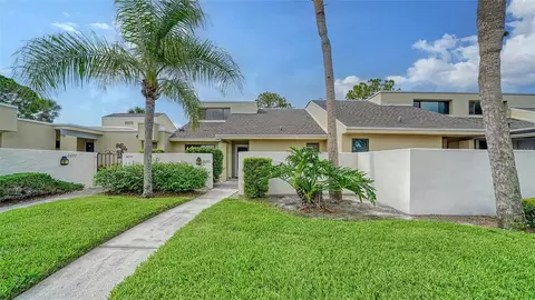 2653 Greenbelt Yard #M2, Sarasota, FL 34235