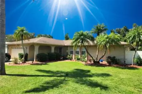 1389 Georgetowne Cir, Sarasota, FL 34232