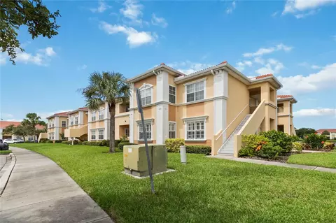 1015 Villagio Cir #104, Sarasota, FL 34237