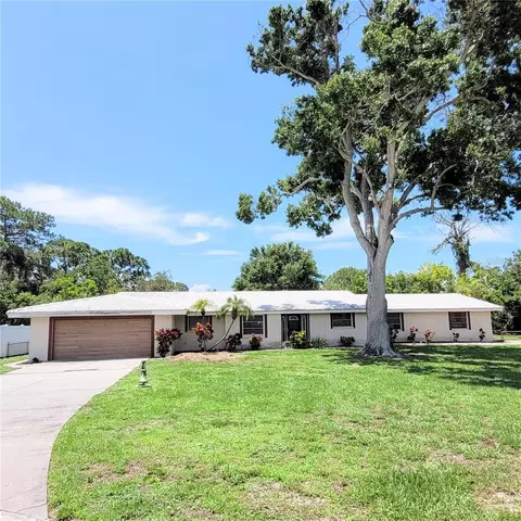 7420 Cass Cir, Sarasota, FL 34231