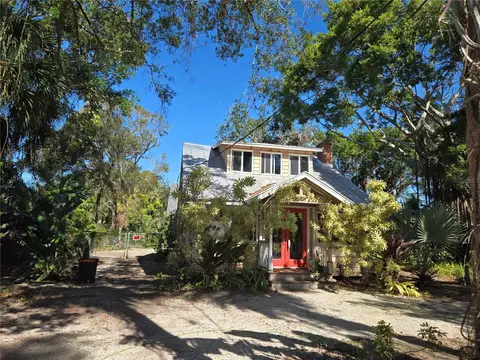 671 41st St, Sarasota, FL 34234
