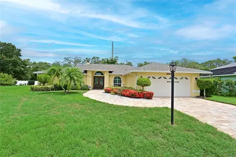 4415 Diamond Cir N, Sarasota, FL 34233