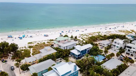 107 Elm Ave, Anna Maria, FL 34216