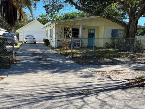 628 N Pompano Ave, Sarasota, FL 34237
