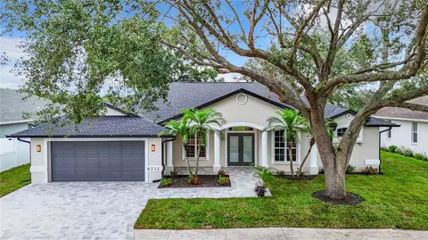 6232 Aventura Dr, Sarasota, FL 34241
