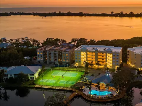 280 Hidden Bay Dr #301, Osprey, FL 34229