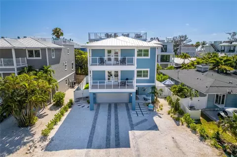 2102 Avenue B, Bradenton Beach, FL 34217