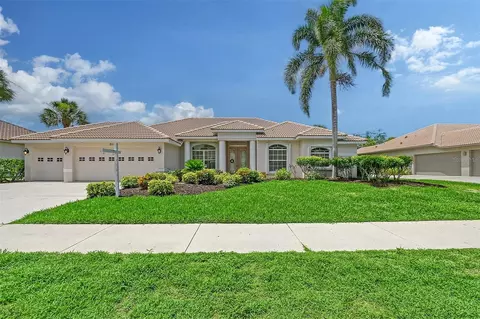 2110 Calusa Lakes Blvd, Nokomis, FL 34275
