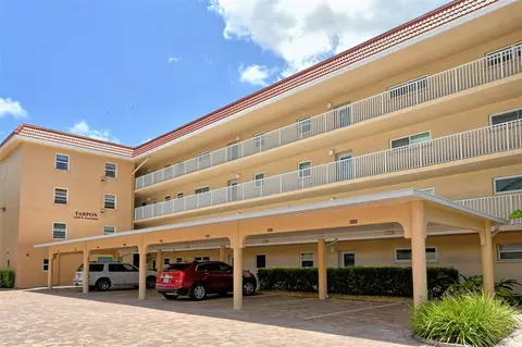 1350 N Portofino Dr #310, Sarasota, FL 34242
