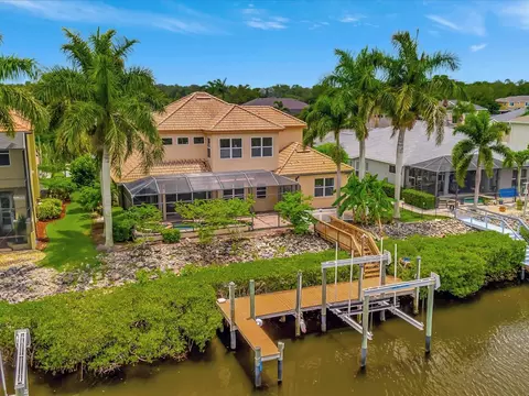 3819 5th Ave NE, Bradenton, FL 34208