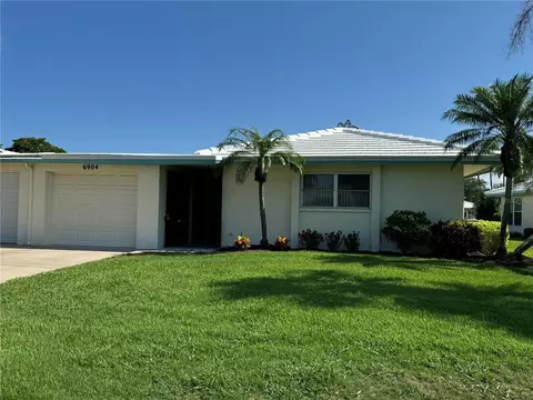6904 10th Ave W #512, Bradenton, FL 34209