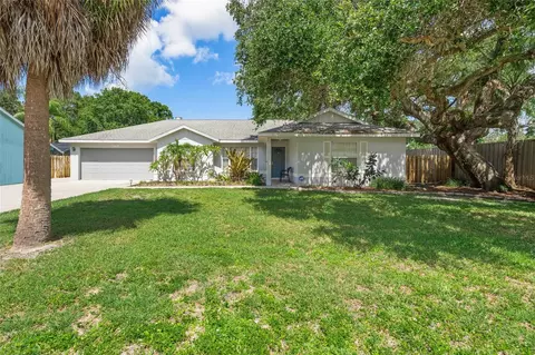 3095 Woodpine Cir, Sarasota, FL 34231