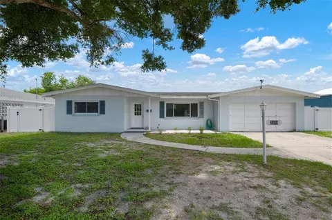 2604 27th Avenue Dr W, Bradenton, FL 34205