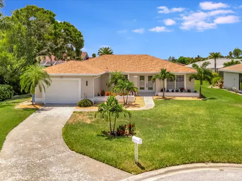 8804 49th Ave W, Bradenton, FL 34210