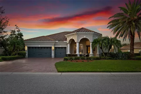 7305 Heritage Grand Pl, Bradenton, FL 34212