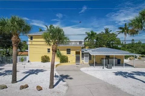 301 Avenida Madera, Sarasota, FL 34242