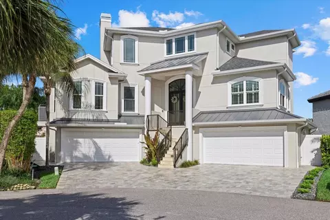 3 Mangrove Pt, Saint Pete Beach, FL 33706
