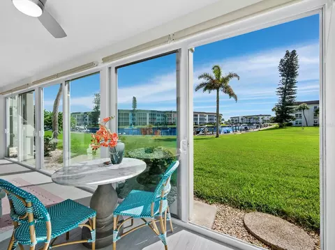 4350 Chatham Dr #108, Longboat Key, FL 34228
