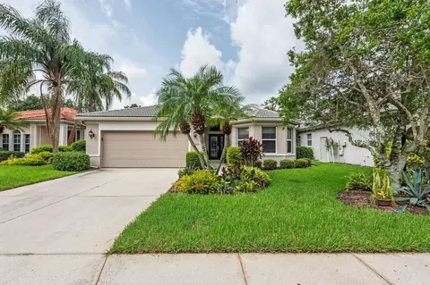 10122 Glenmore Ave, Lakewood Ranch, FL 34202