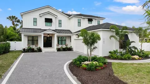 1783 Bayview Dr, Sarasota, FL 34239