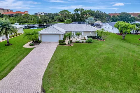 124 Tina Island Dr, Osprey, FL 34229