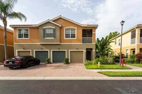 8066 Moonstone Dr #18-104, Sarasota, FL 34233