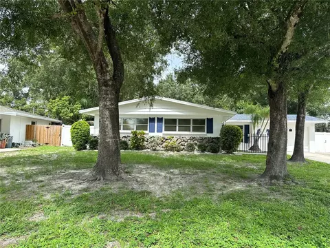 4059 Prudence Dr, Sarasota, FL 34235