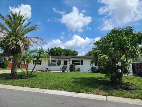 2802 Oxford Dr W, Bradenton, FL 34205