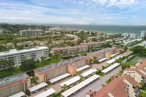 1300 N Portofino Dr #208, Sarasota, FL 34242