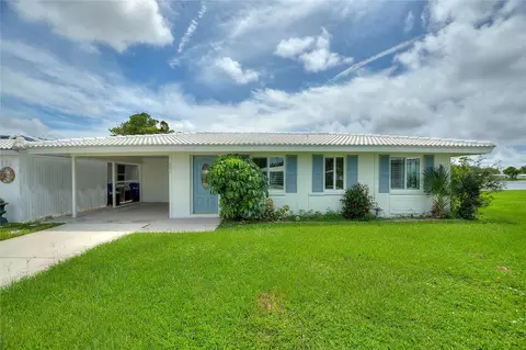551 Circlewood Dr #T12, Venice, FL 34293