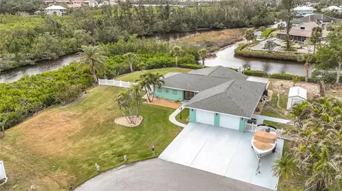 613 Elba Dr, Nokomis, FL 34275