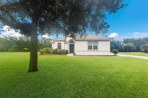 425 148th Ct NE, Bradenton, FL 34212