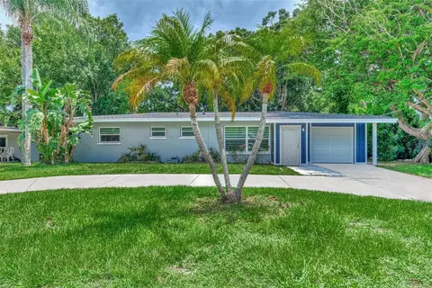 2674 Novus Pl, Sarasota, FL 34237